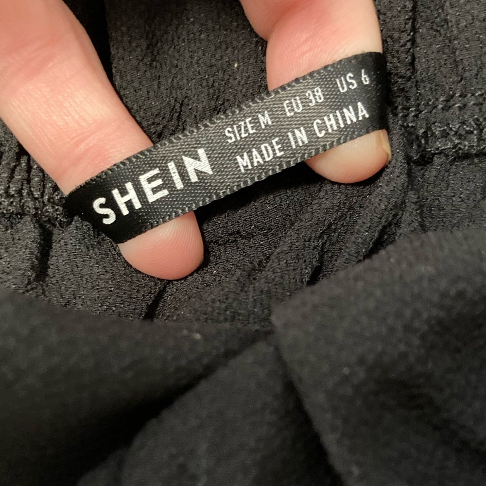 SHEIN BLACK STRAPLESS BANDEAU TOP AND MATCHING MAXI SKIRT - Picture 5 of 6